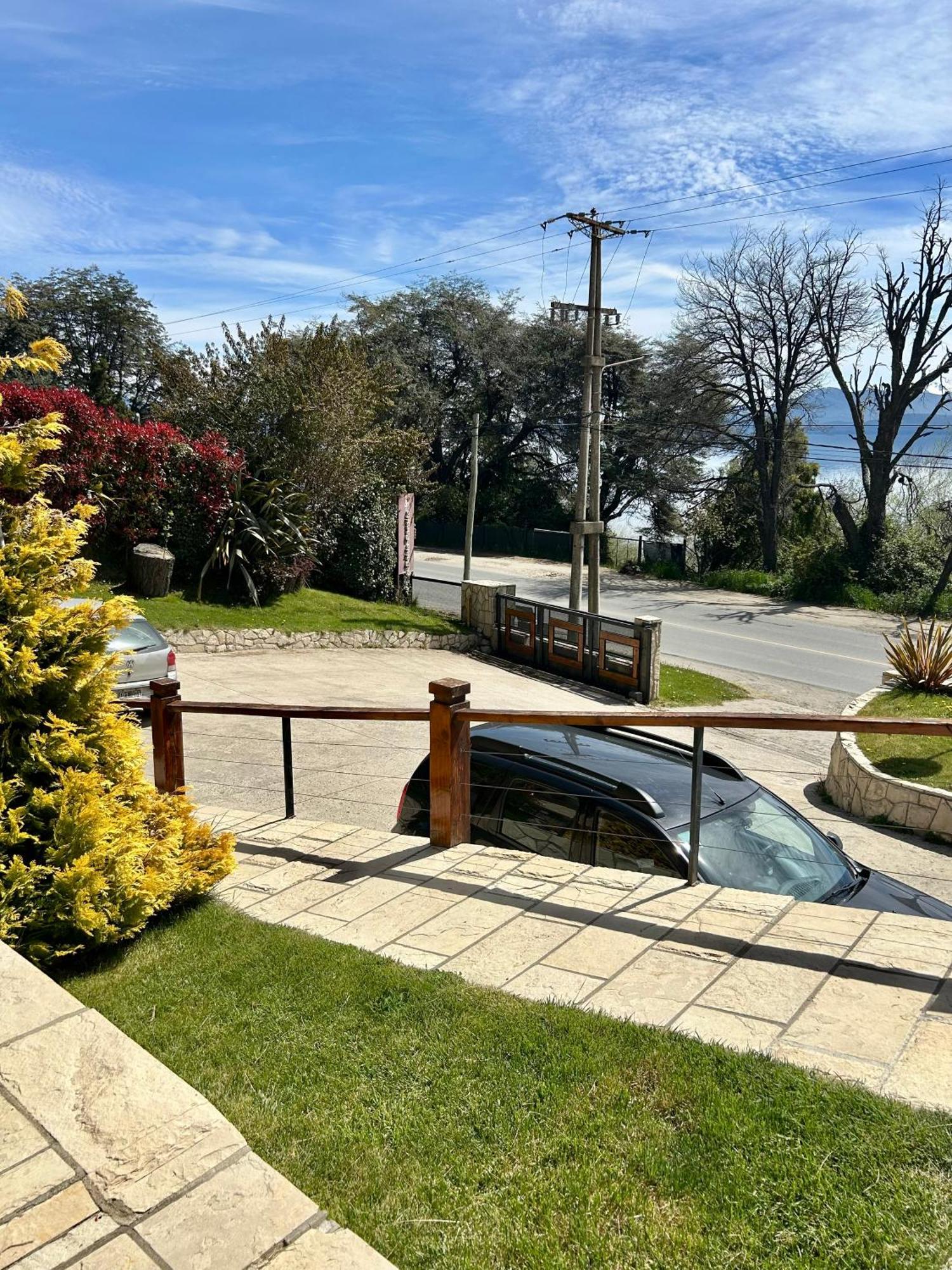 Bahia Paraiso Apart & Suites San Carlos de Bariloche Exteriör bild