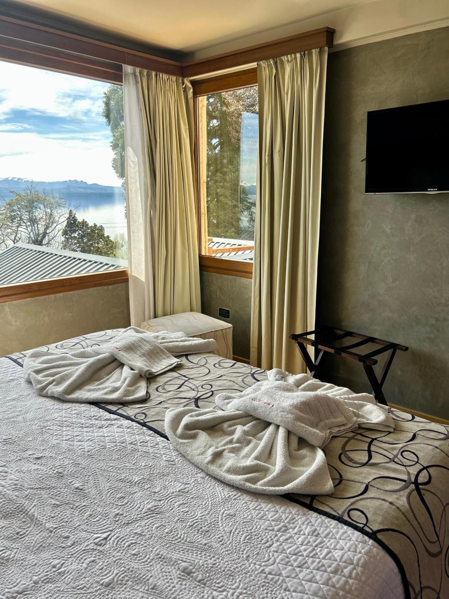 Bahia Paraiso Apart & Suites San Carlos de Bariloche Exteriör bild