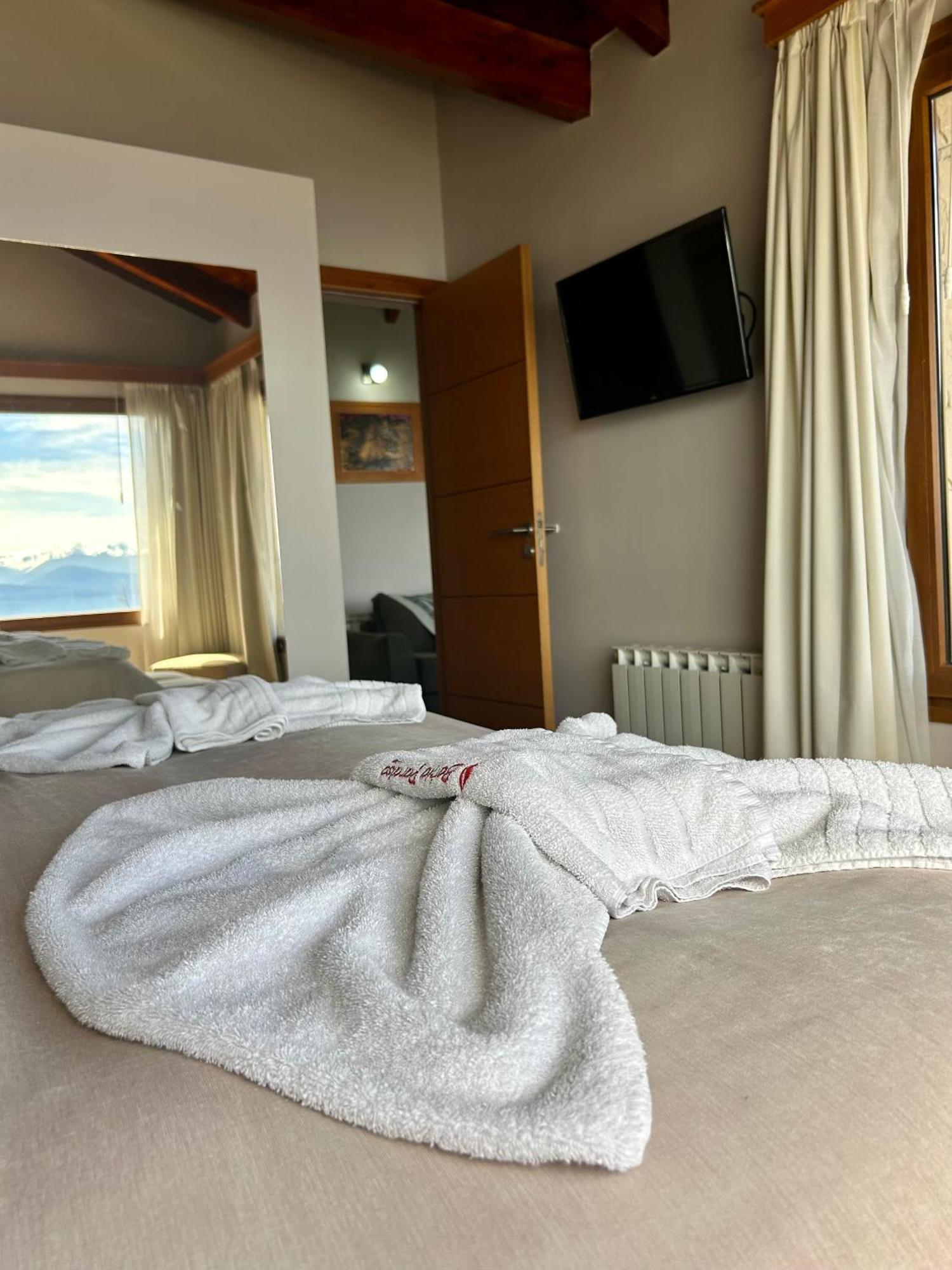 Bahia Paraiso Apart & Suites San Carlos de Bariloche Exteriör bild