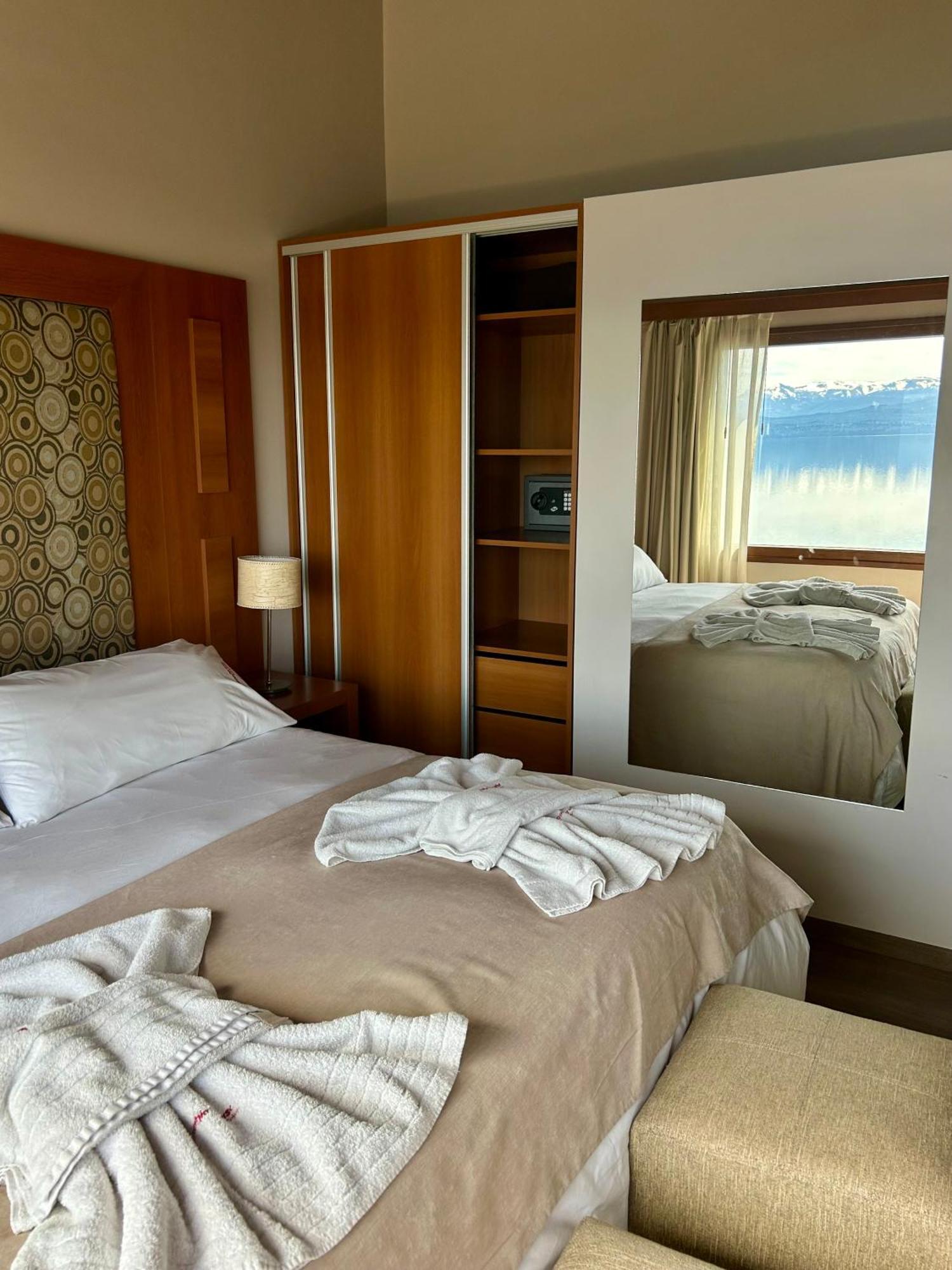 Bahia Paraiso Apart & Suites San Carlos de Bariloche Exteriör bild