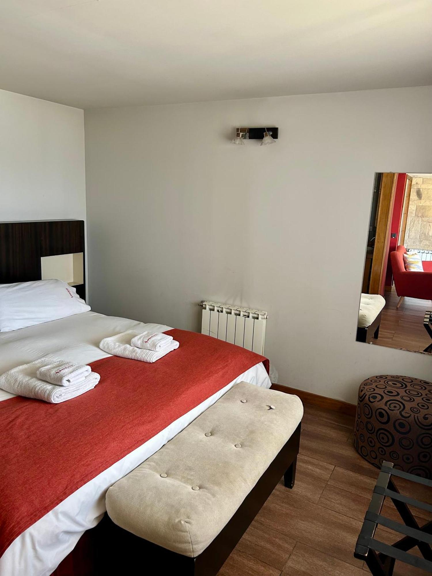 Bahia Paraiso Apart & Suites San Carlos de Bariloche Exteriör bild